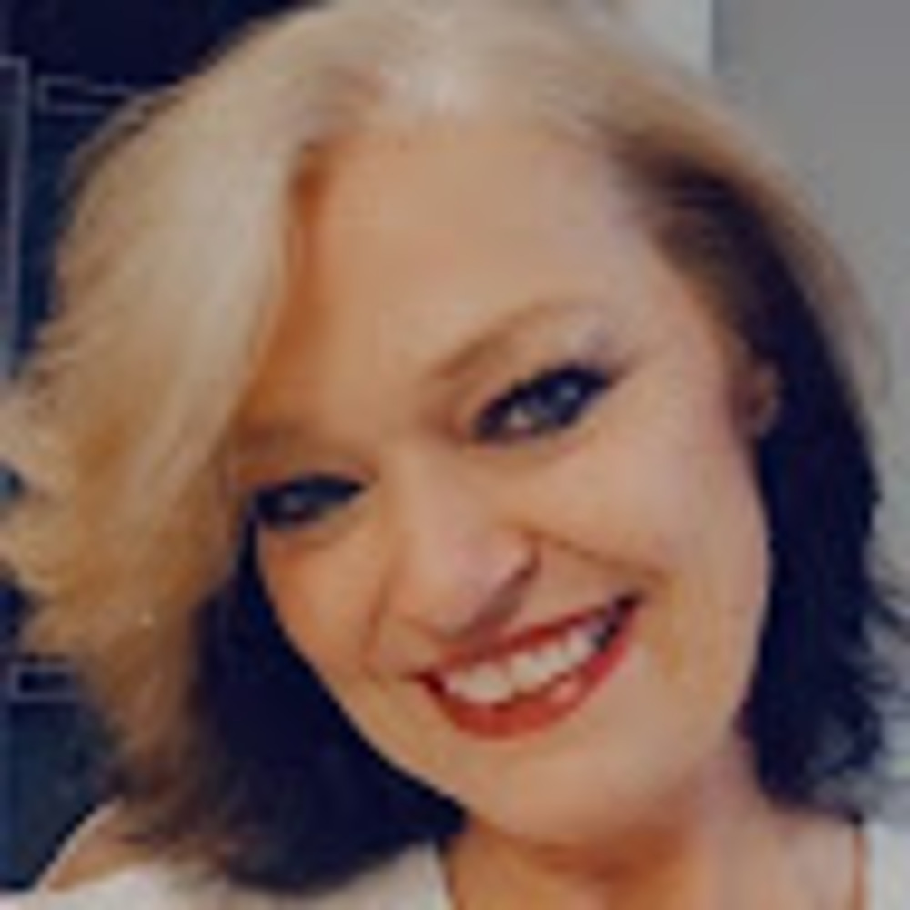 Meet your Posher, Dana